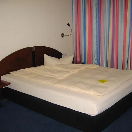 Landidyll Baumwiese Dresde